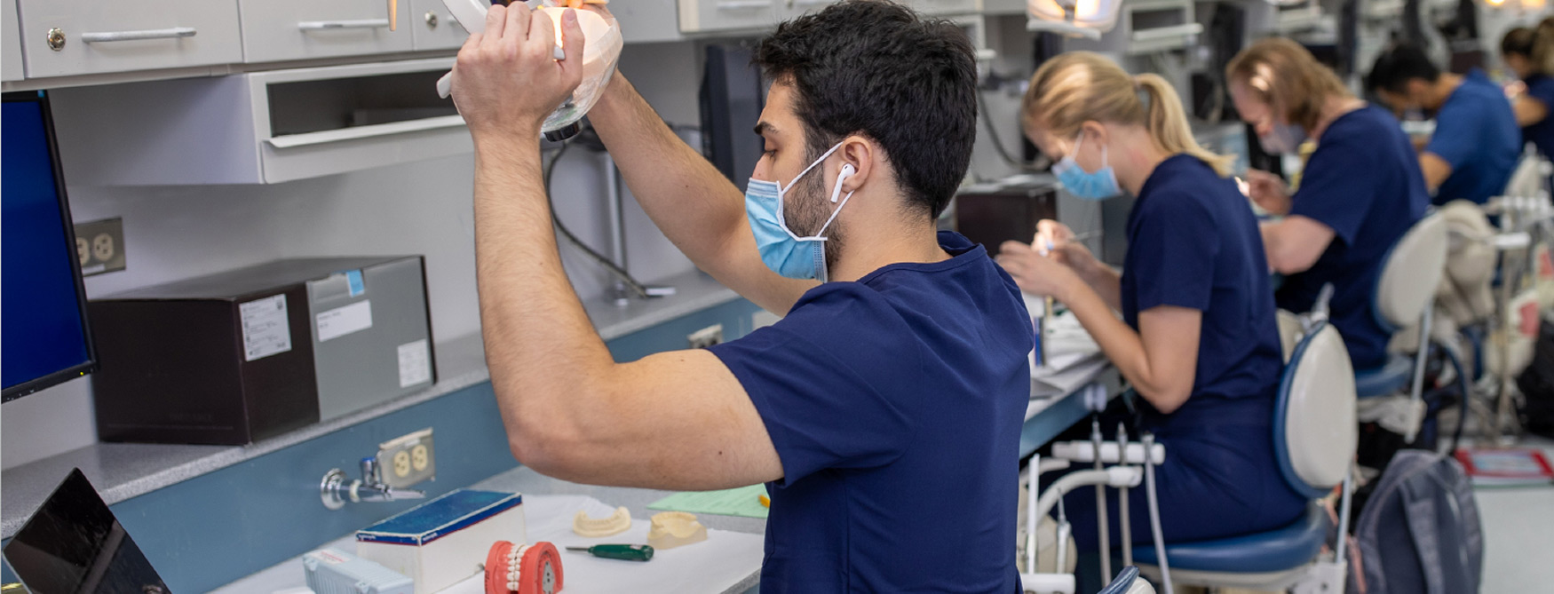 Students working in a lab