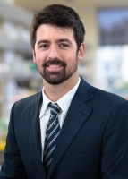 Dr Gakis